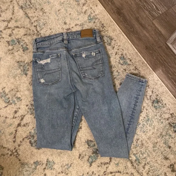 High Rise Distressed Jegging - Picture 6 of 6